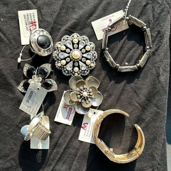Just Jewelry New w/ tags $325 value Brackets earrings necklaces rings brooches - Picture 2 of 9